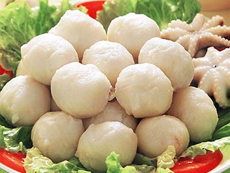 手拍墨鱼丸
